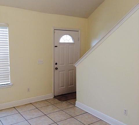 3rd image of 3295 Sugar Berry Way
