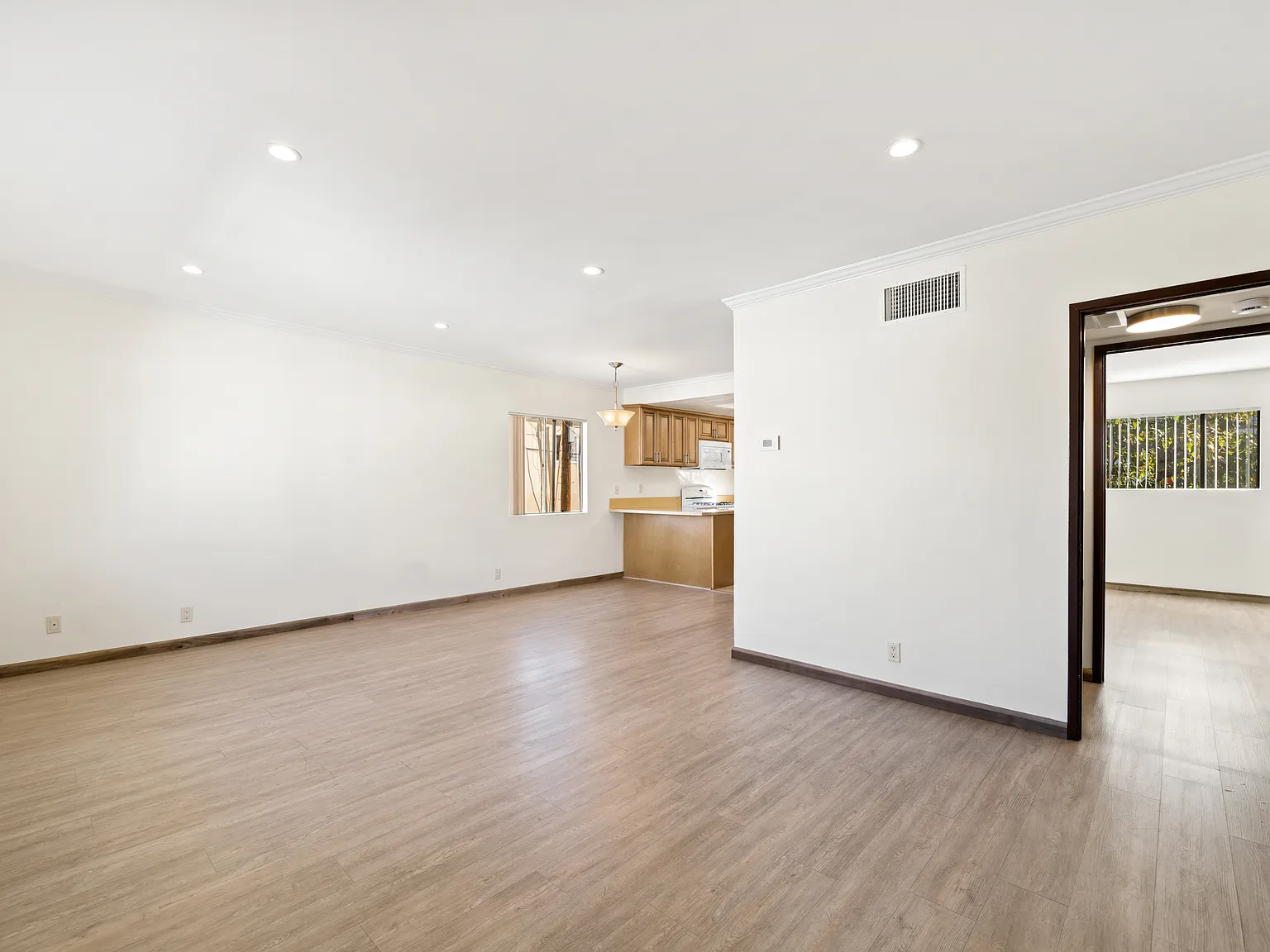 1 bed, 750 sqft, $2,250 — Photo 2