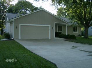 1628 S Elm St, Ottawa, KS 66067
