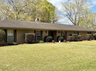 300 Bayou Dr, Beaumont, TX 77705