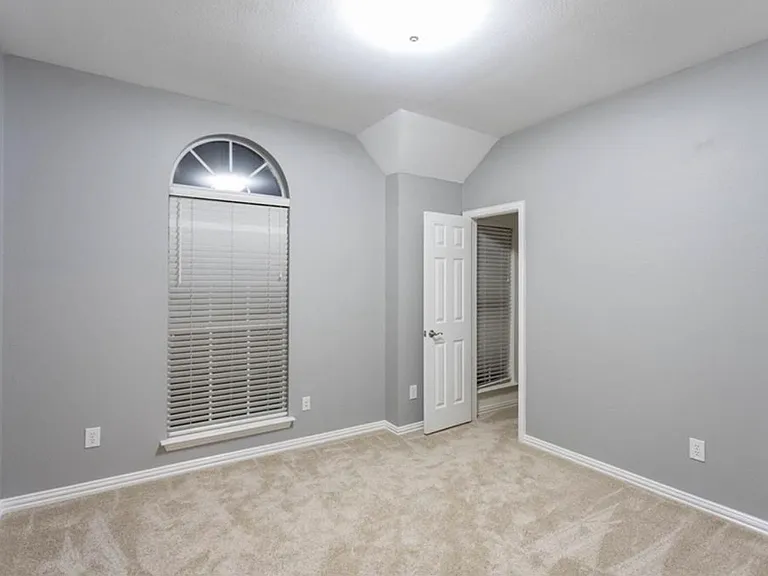 6316 Palomino Dr — Photo 17
