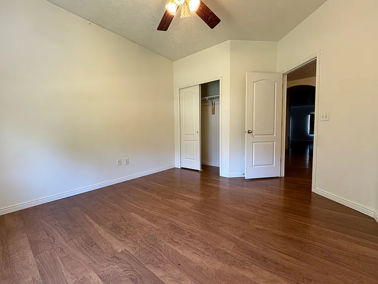 4047 W Hollandia Ln — Photo 19