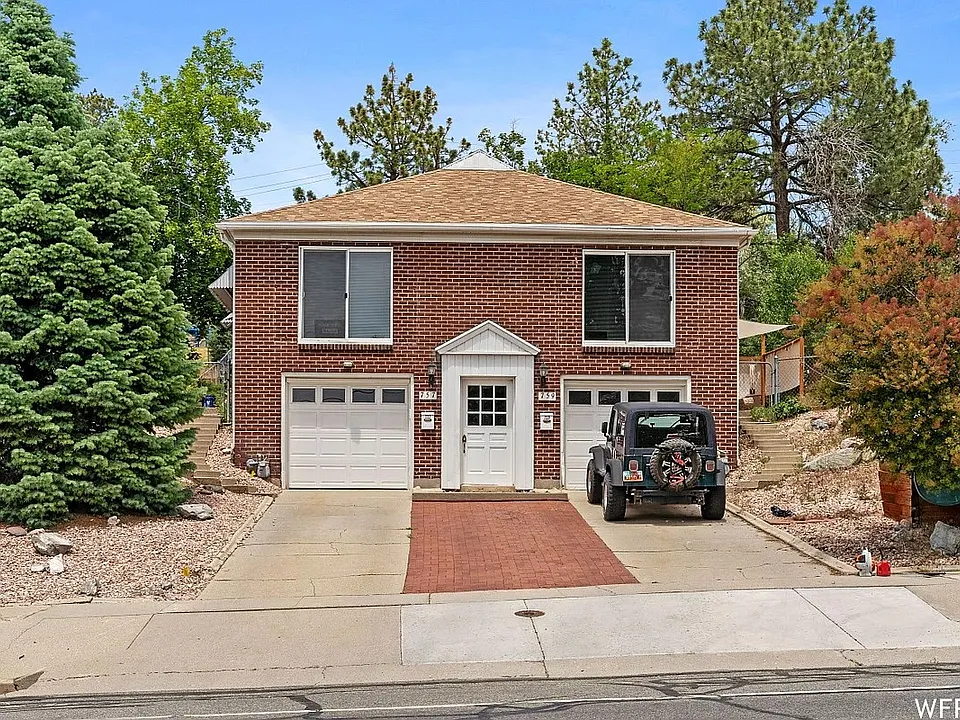 759 E 11th Ave
