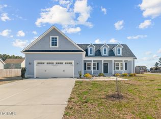 200 Pembury Way, Richlands, NC 28574