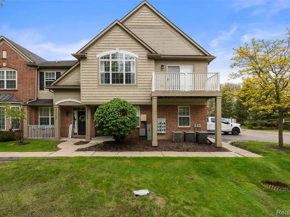 47708 Ormskirk Dr, Canton, MI 48188