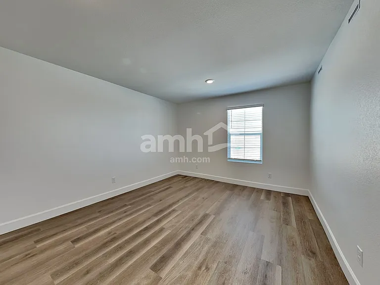 6495 Rush Ave — Photo 14