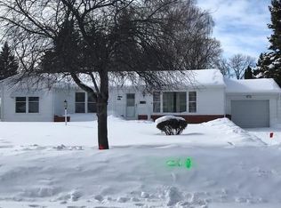 1811 14th Ave NW, East Grand Forks, MN 56721