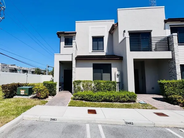 21463 NE 3rd Path, Miami, FL 33179