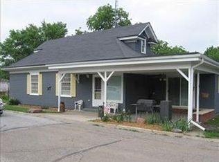 214 E 4th St, Hickman, NE 68372