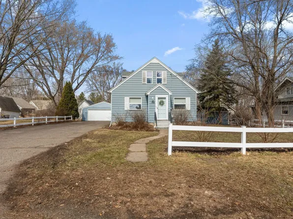 152 Busch Ave, Center City, MN 55012