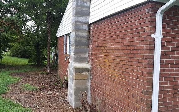 2nd image of 125 Eastwood Dr
