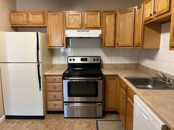 2K Dennison Dr