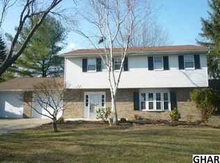 2114 Woodview Dr, Harrisburg, PA 17112