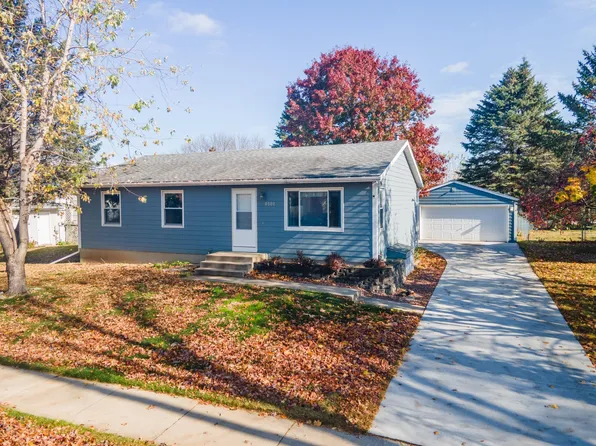 4940 22nd Ave NW, Rochester, MN 55901