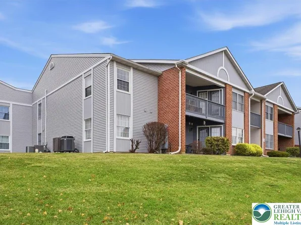 4747 Cheryl Dr, Bethlehem, PA 18017