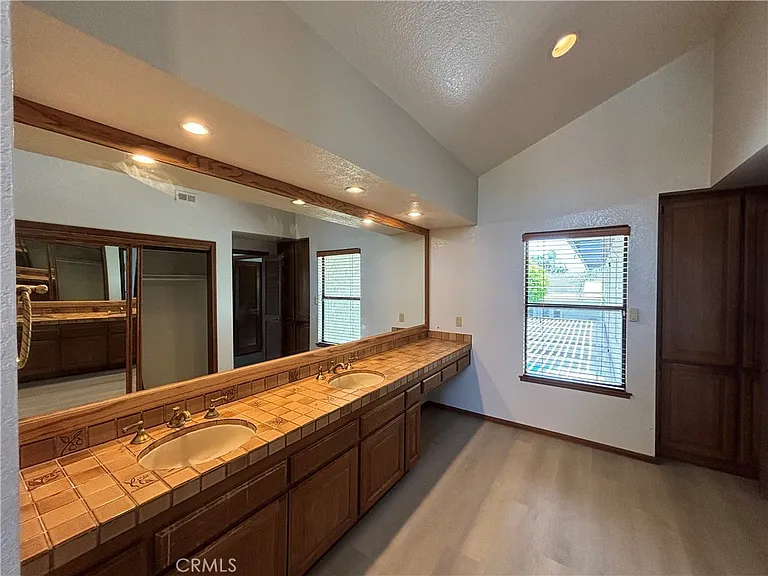 2230 E Vista Mesa Way — Photo 40