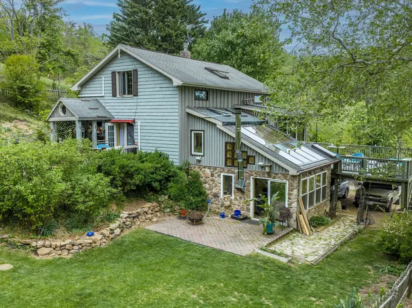311 Higgins Holw, Lexington, VA 24450