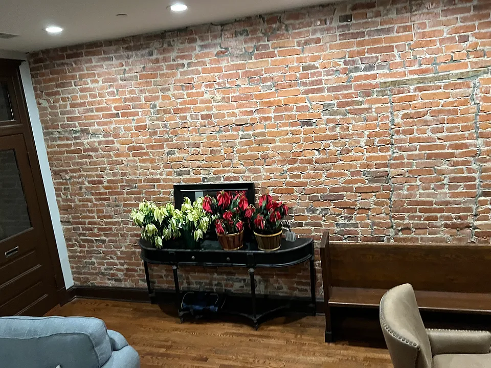 1st floor entry