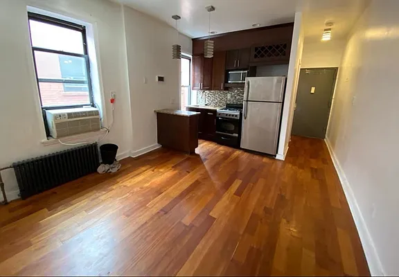 Rented by EXR | media 1