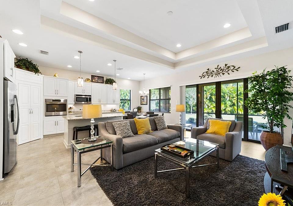 1st image of 9227 Isla Bella Cir