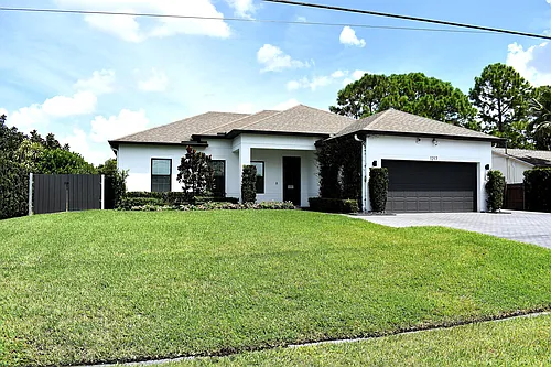 1217 SW Marmore Ave Photo 1