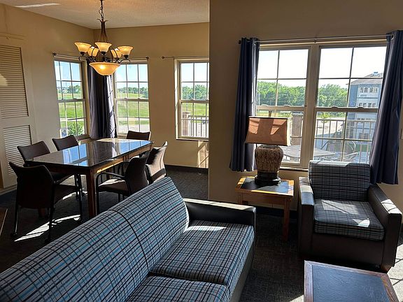 5th image of 630 Linden Dr #1407