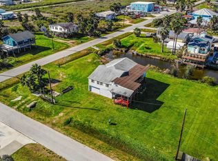 1103 North Rd, Crystal Beach, TX 77650