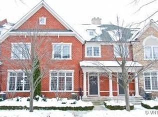 4295 Linden Tree Ln, Glenview, IL 60026