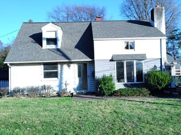 100 N Warminster Rd, Hatboro, PA 19040