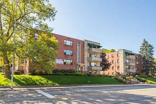 Royal Gardens Apartments Photo 1