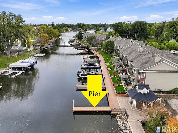 3rd image of 3428 Waukegan Rd