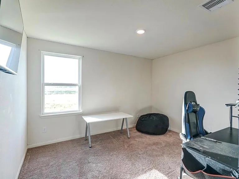 7943 Vacek Meadows Loop — Photo 17