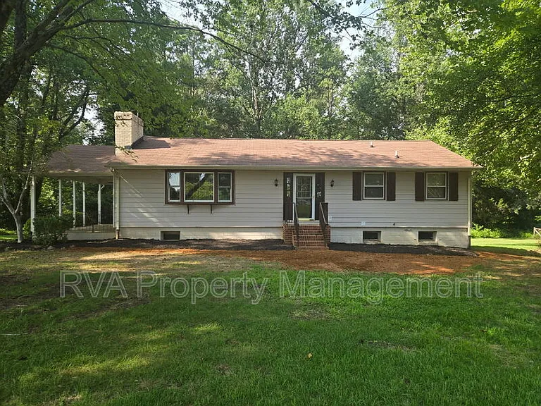 4476 Country Walk Ln — Photo 1