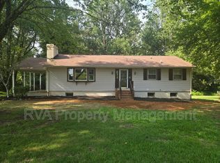 4476 Country Walk Ln, Mechanicsville, VA 23111