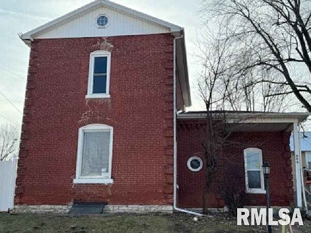 1st image of 908 Spruce St
