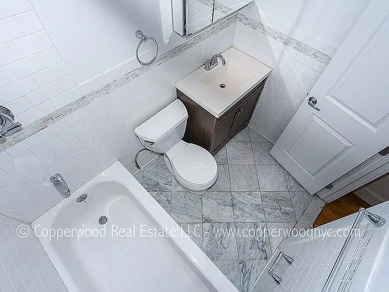 310 E 85th St #2C — Photo 10