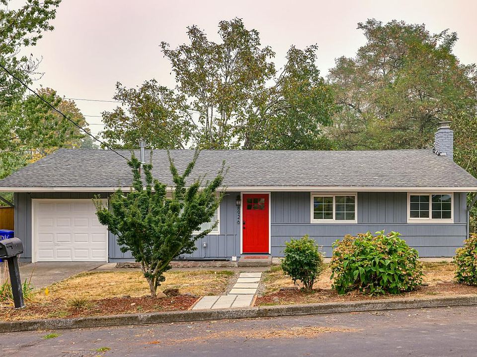 2nd image of 8926 SE Knapp St
