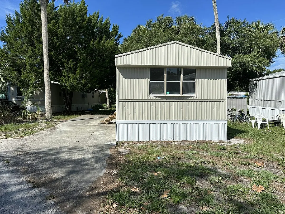Building Photo - Citrus River Village I