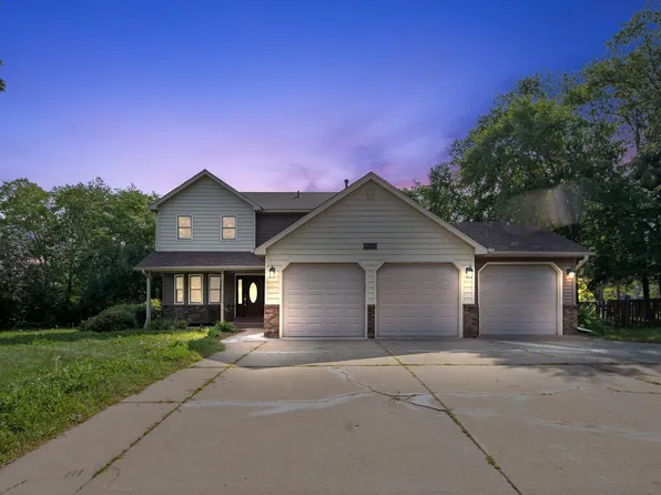 7589 Hilo Ln N, Forest Lake, MN 55025