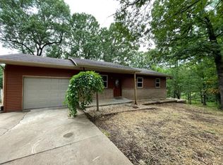 1201 E East Ct, Ozark, MO 65721