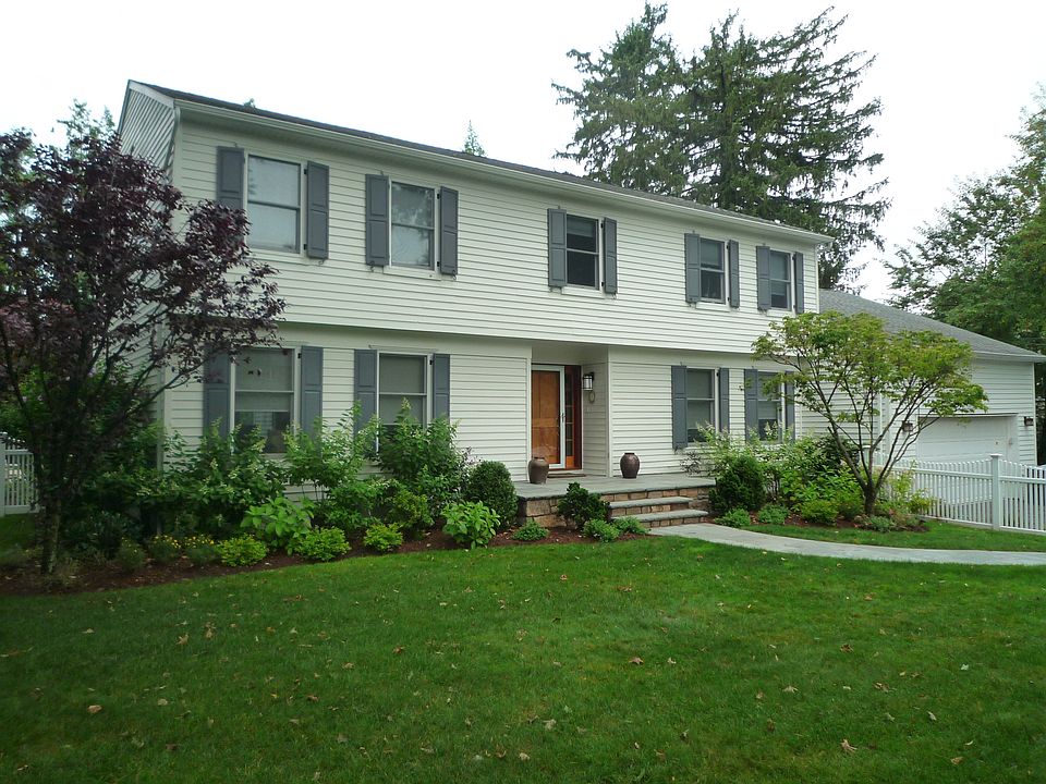 1st image of 627 Stiles Ave