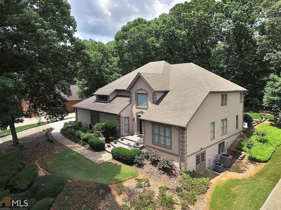 1st image of 2695 Winthrope Way