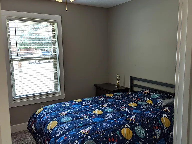 515 W Chestnut Rd — Photo 8