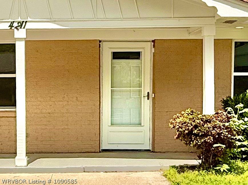 1st image of 4211 Teakwood Dr