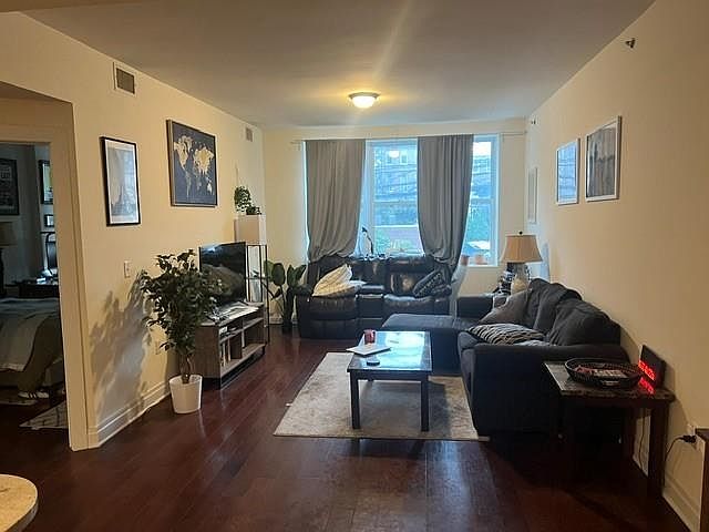 1st image of 102 York Ave #2