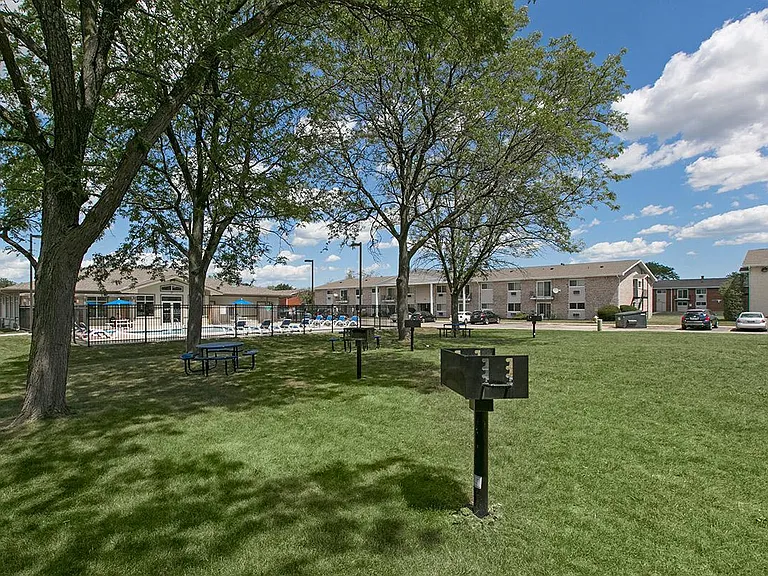 Park Colony — Photo 35
