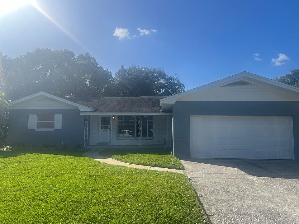 1st image of 638 Lake Shore Dr