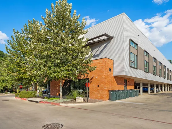 49 Navasota St, Austin, TX 78702