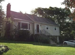 15 Richardson Cir, Saugus, MA 01906