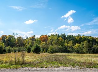 111 Buck Bay Rd, South Frontenac, ON K0H 1T0